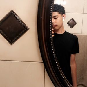 Meet your Posher, Jonathan